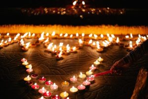 How to Use Candles to Manifest Your Desires in 6 Simple Steps