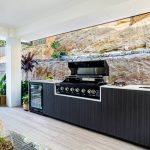 What to Look for When Buying Appliances for an Outdoor Kitchen