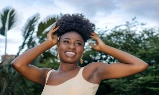 Choosing the Best Natural Hair Extension Clip-Ins for Easy Vacation Styling